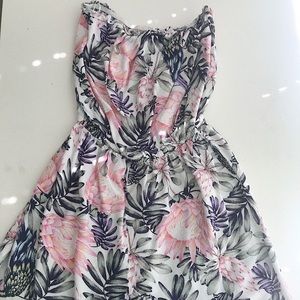 Floral strapless romper